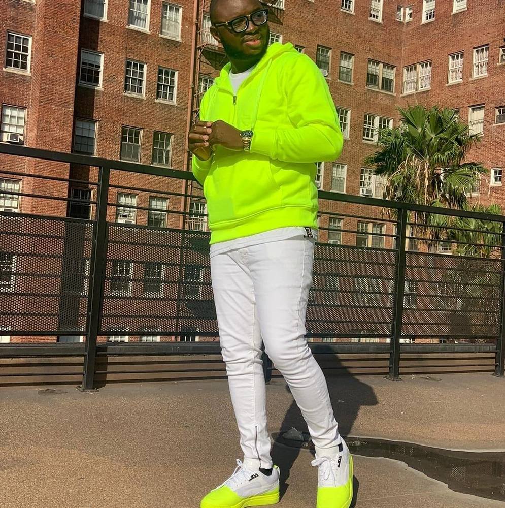 Meet your Posher, Emmanuel